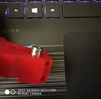 Trying to insert the hobbed drive in the extruder drive