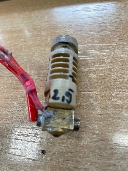 Photo of the heat block and nozzle of the HBot 3D printer Photo of the heat block and nozzle of the HBot 3D printer